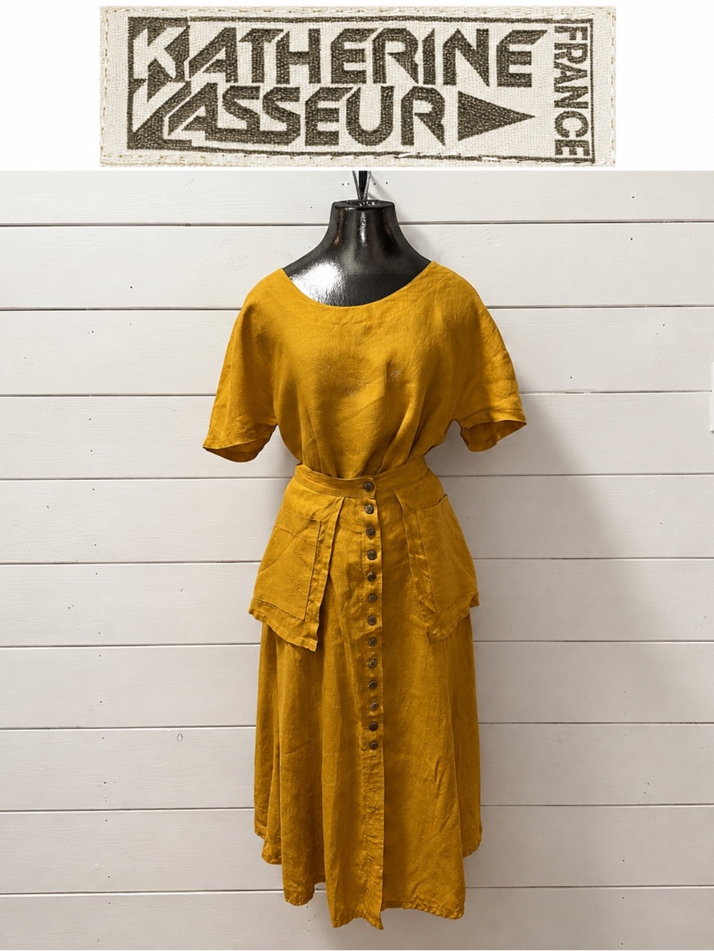 Katherine Vasseur Paris Y2K Mustard Linen Two-Piece Set – Size 40